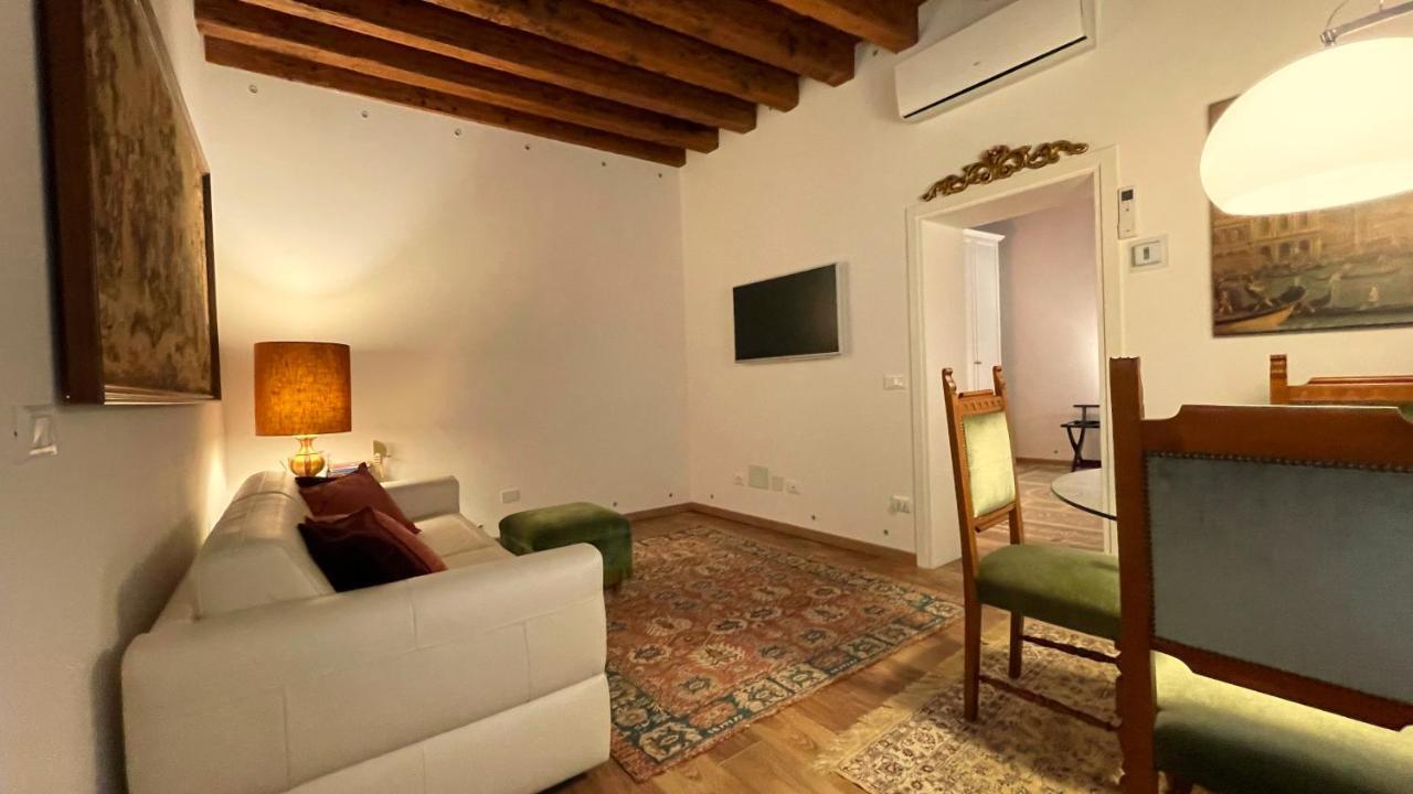 Leone Marciano Venice Apartment Independent And Private Entrance Exterior photo