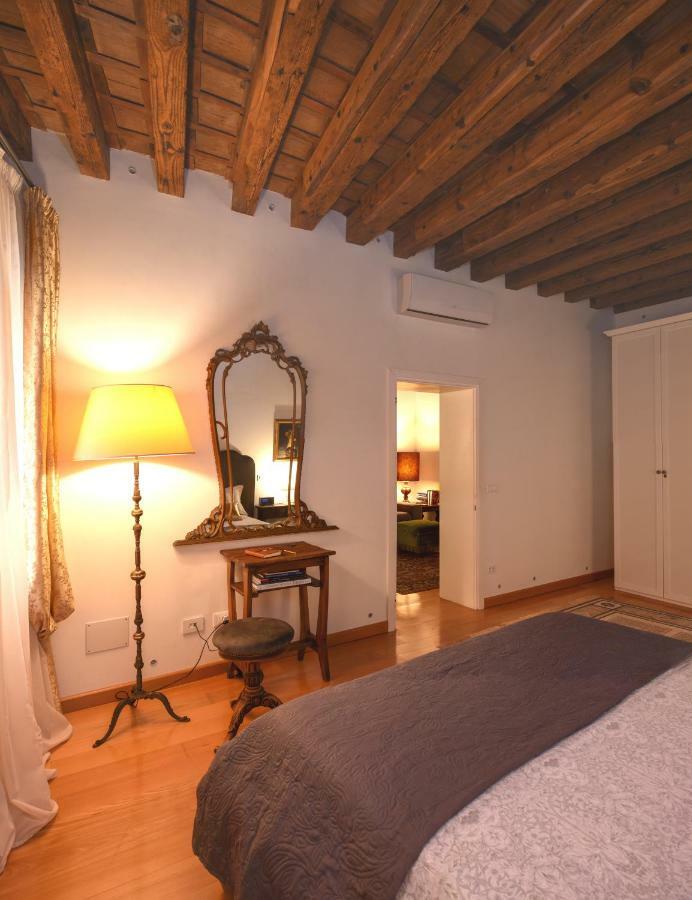 Leone Marciano Venice Apartment Independent And Private Entrance Exterior photo